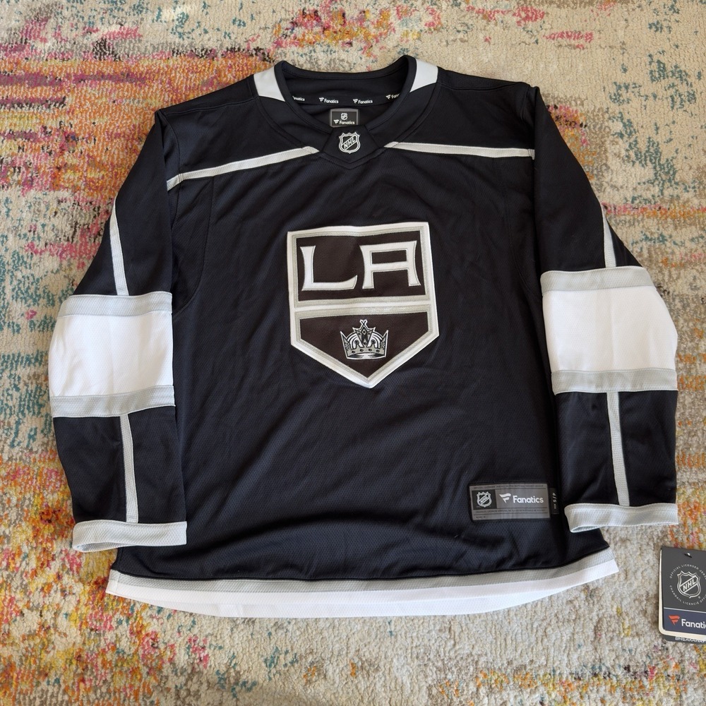 Fanatics Breakaway NHL LA Kings Mens Small Home Black Hockey Jersey  NEW $135